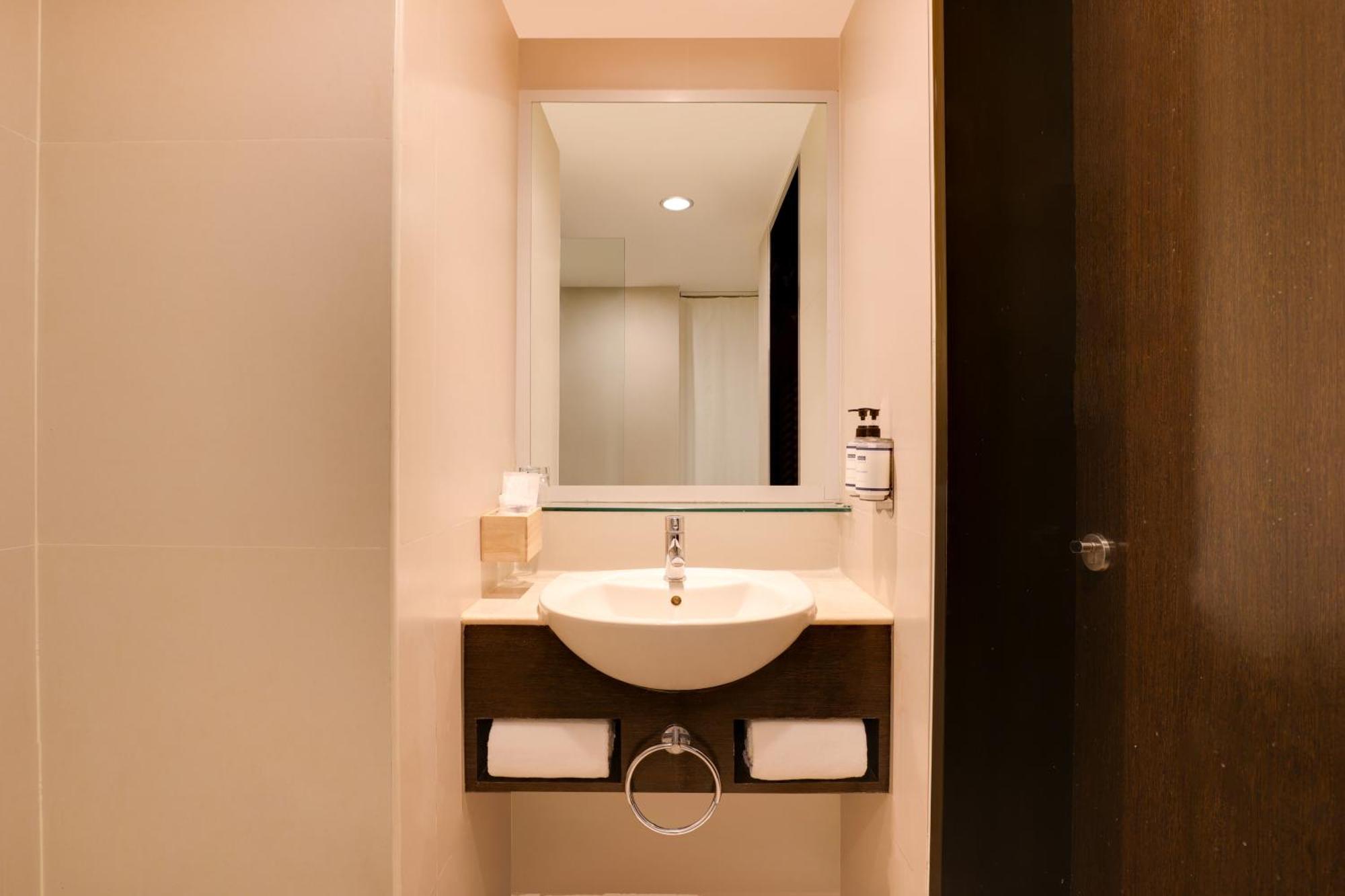 Keys Select By Lemon Tree Hotels, Hosur Road, Bengaluru Exterior foto